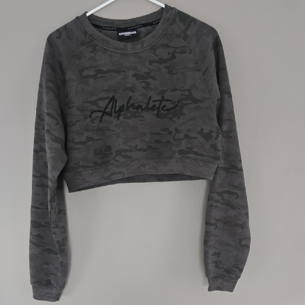 Alphalete Cropped Signature Crew Camo
